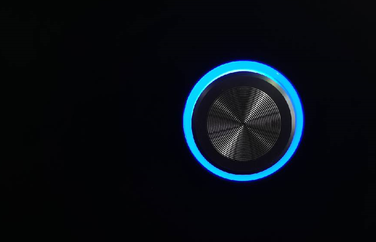 就绪状态指示灯